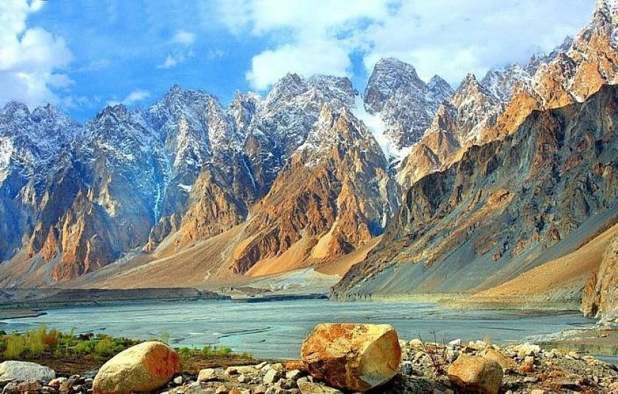 11-Day Karakoram Hunza Skardu Tour Package
