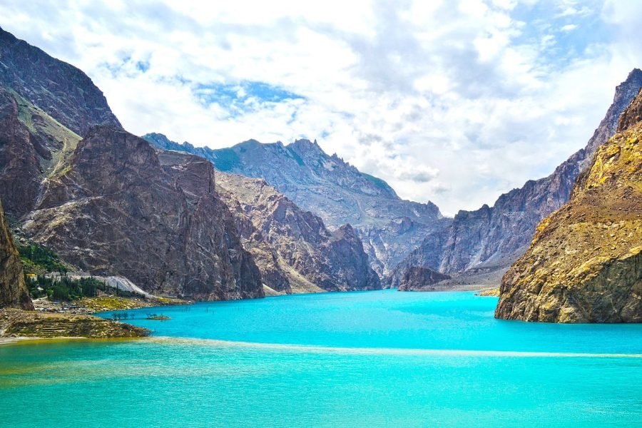 04 Days By Air Tour to Hunza Attabad Lake & Khunjrab Pass