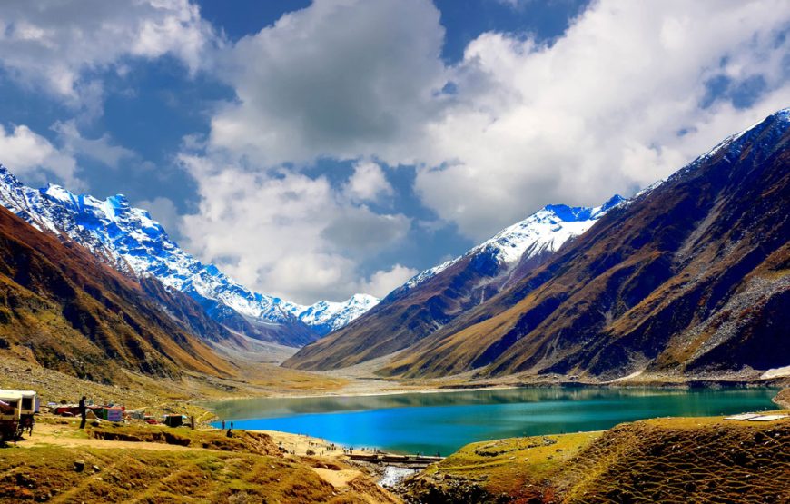 5 Days 4 Nights Luxury Naran Shogran Tour for Couples | Goomo