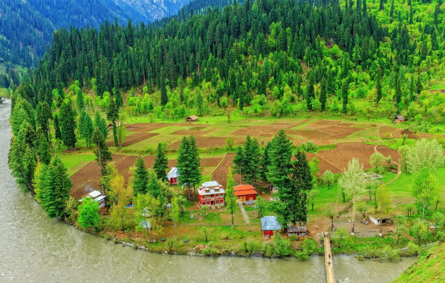 4 Days 3 Nights Neelum Valley & Galyat Couple Tour | Goomo