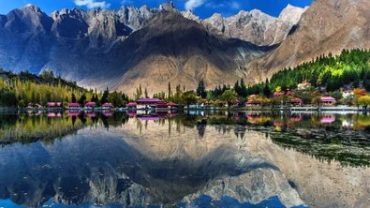 Kachura Valley: